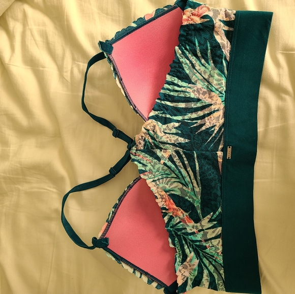 EUC Victoria's Secret PINK Bralettes, Size L - Picture 8 of 10